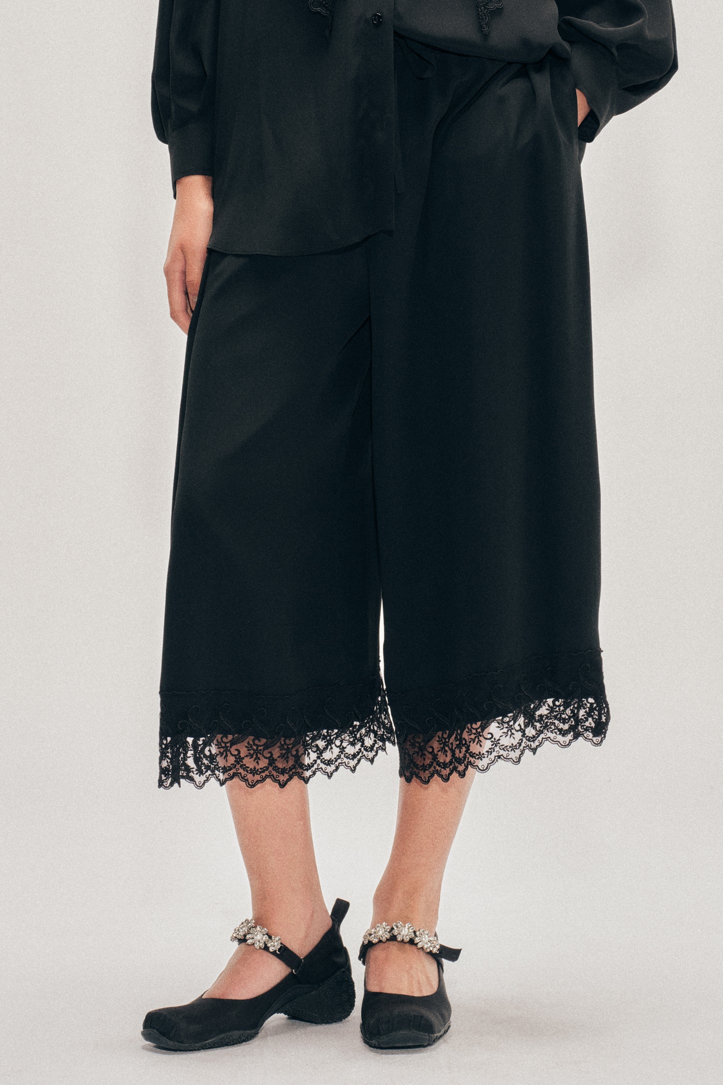 Cropped Lace Trim Negligee Trousers