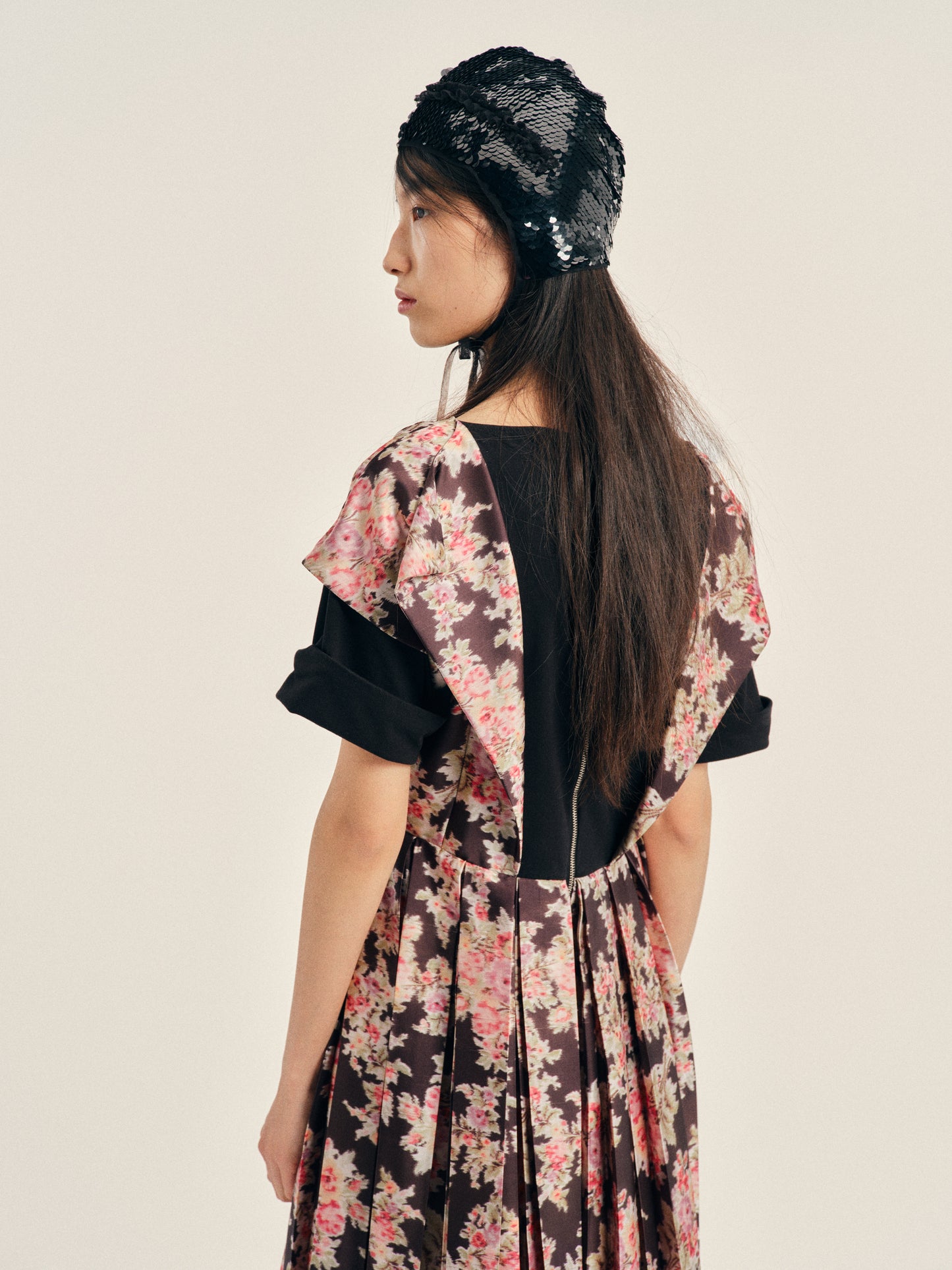 Frill Bonnet