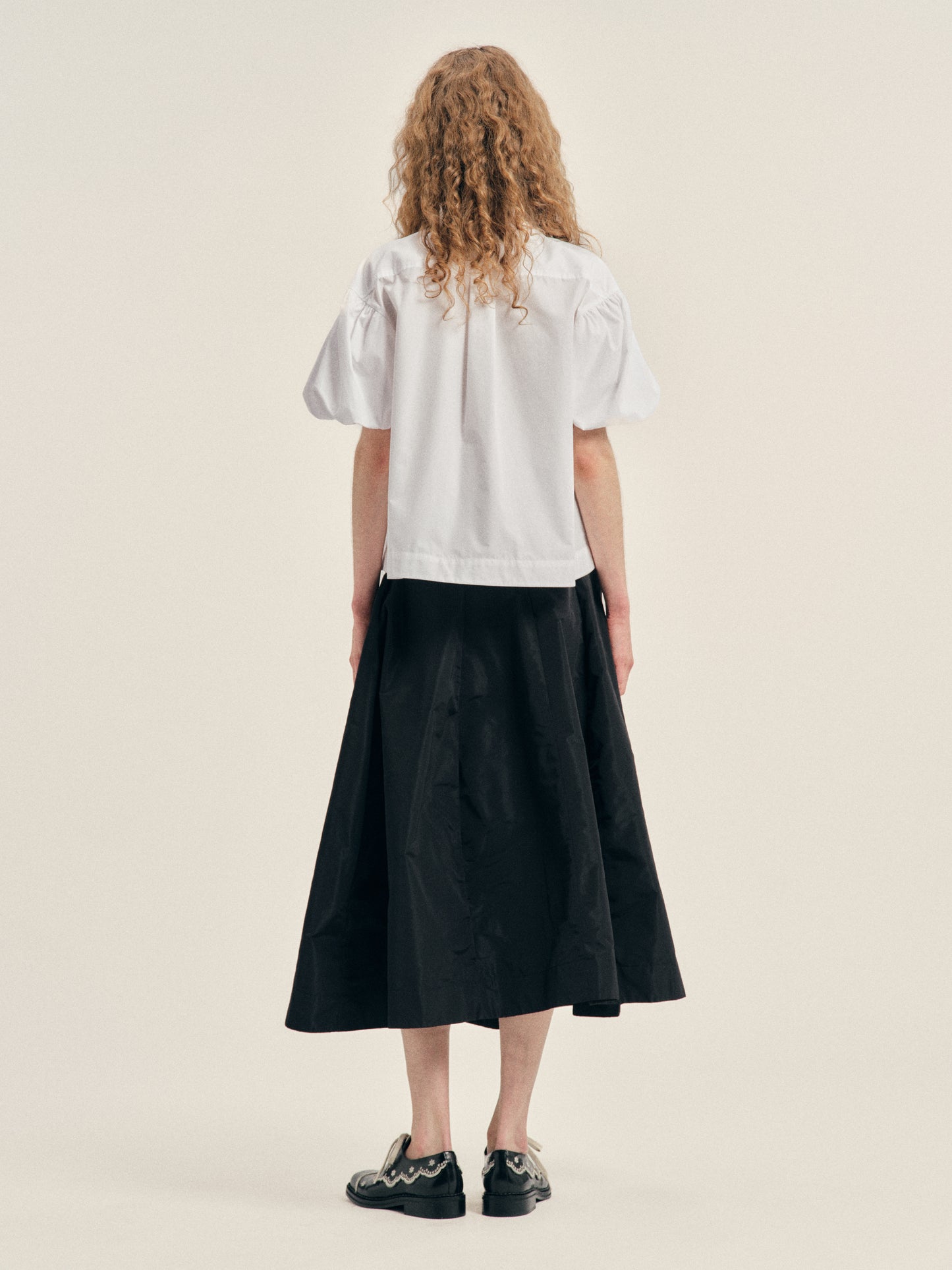 Cropped Ribbon Rosette Puff Sleeve Shirt