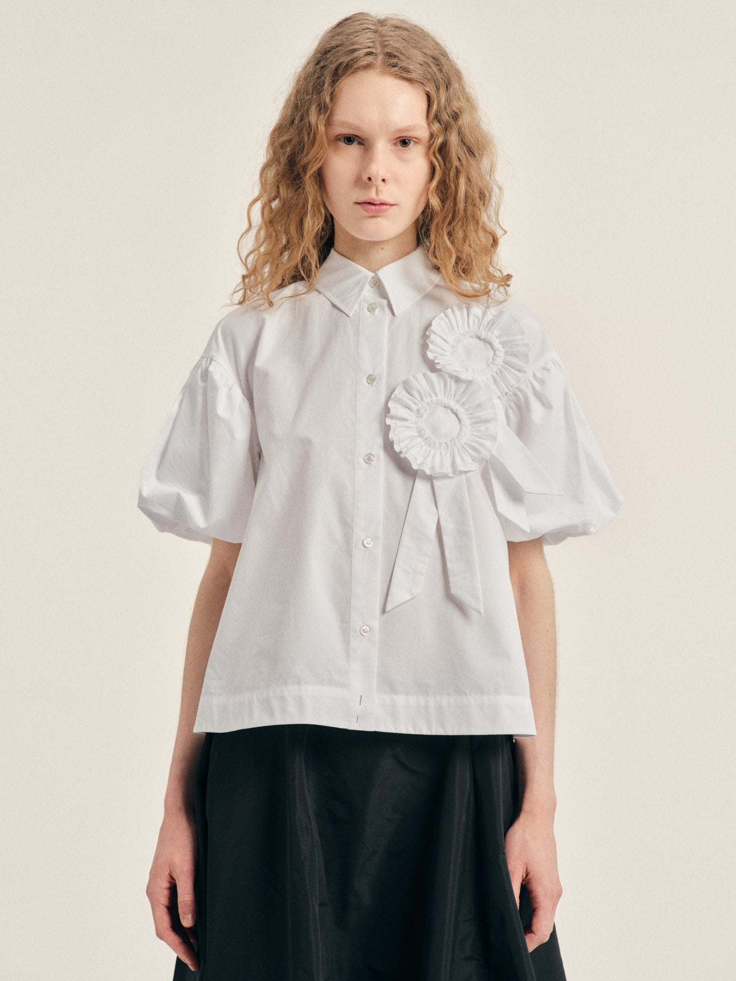 Cropped Ribbon Rosette Puff Sleeve Shirt