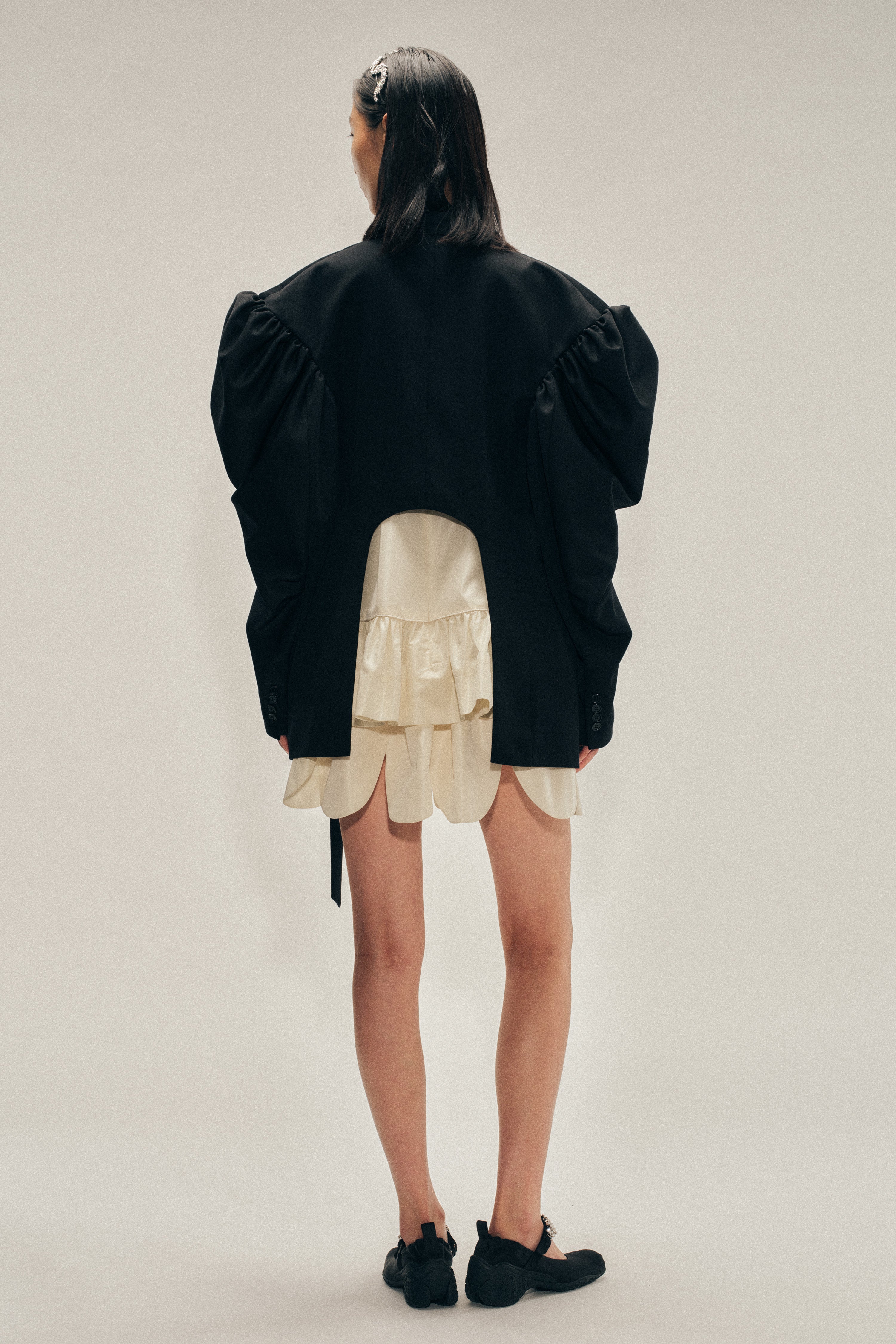 Back Cutout Draped Sleeve Bow Jacket – Simone Rocha