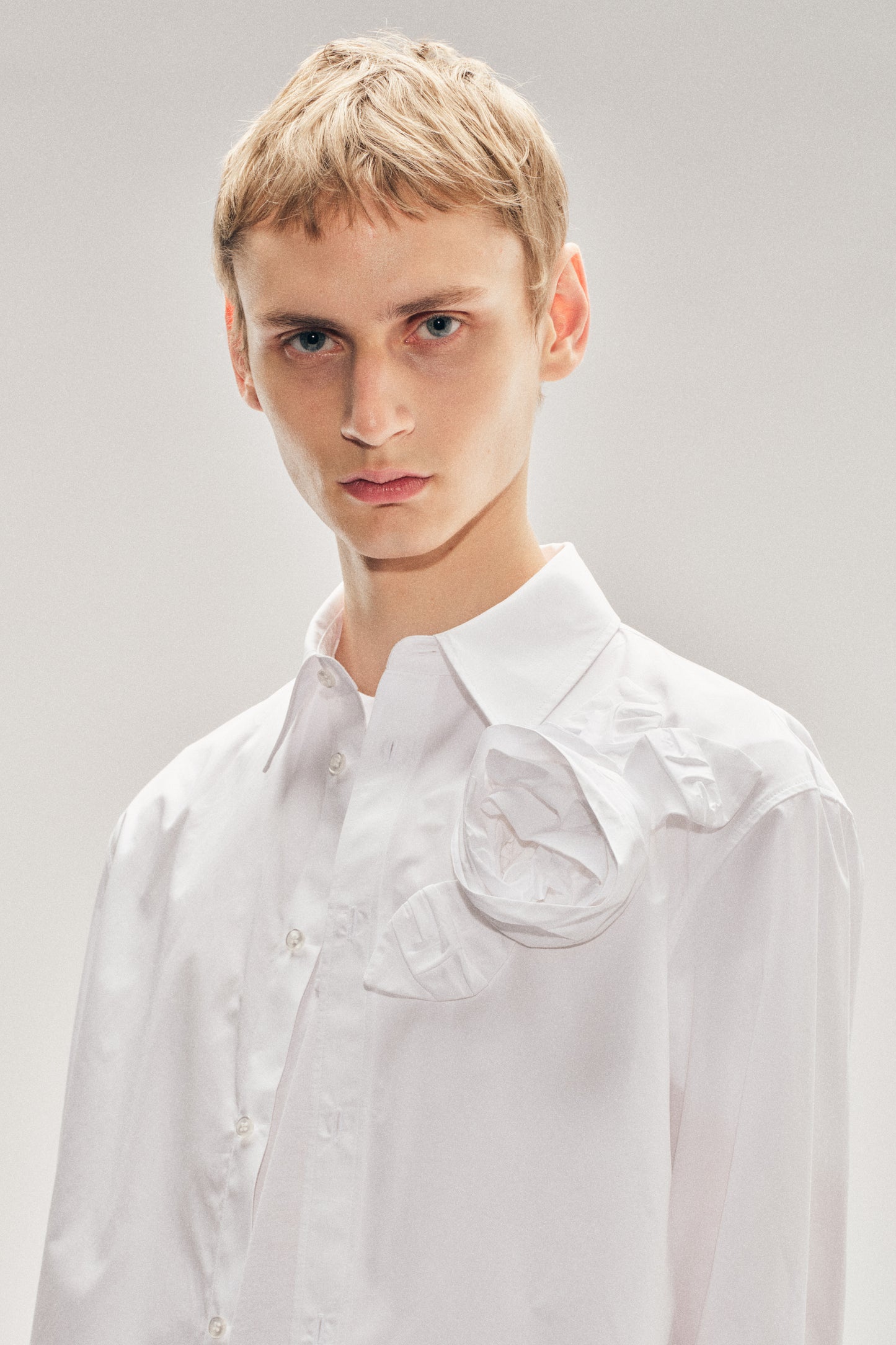 Pressed Rosette Easy Shirt
