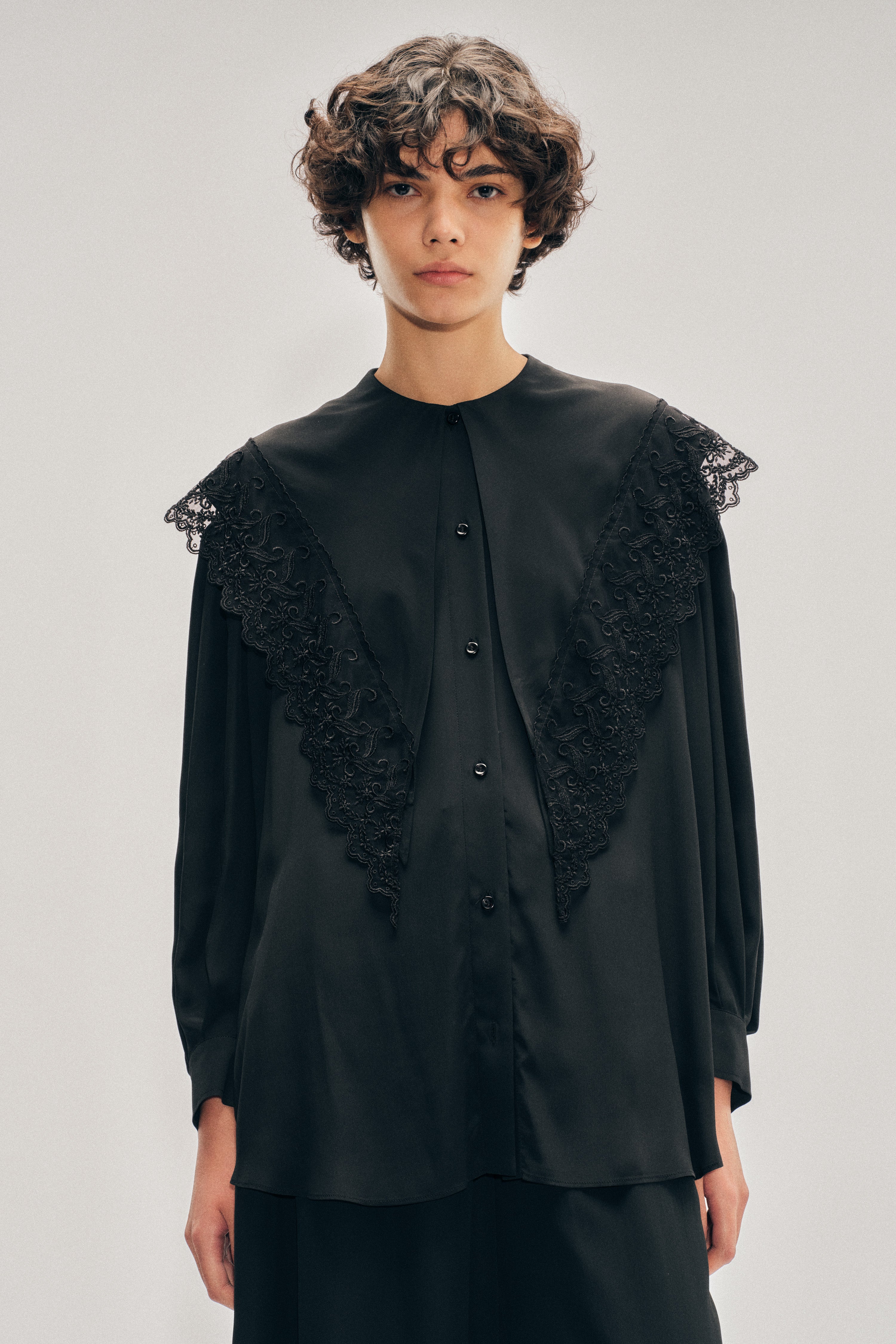 Pointed Collar Lace Trim Shirt – Simone Rocha