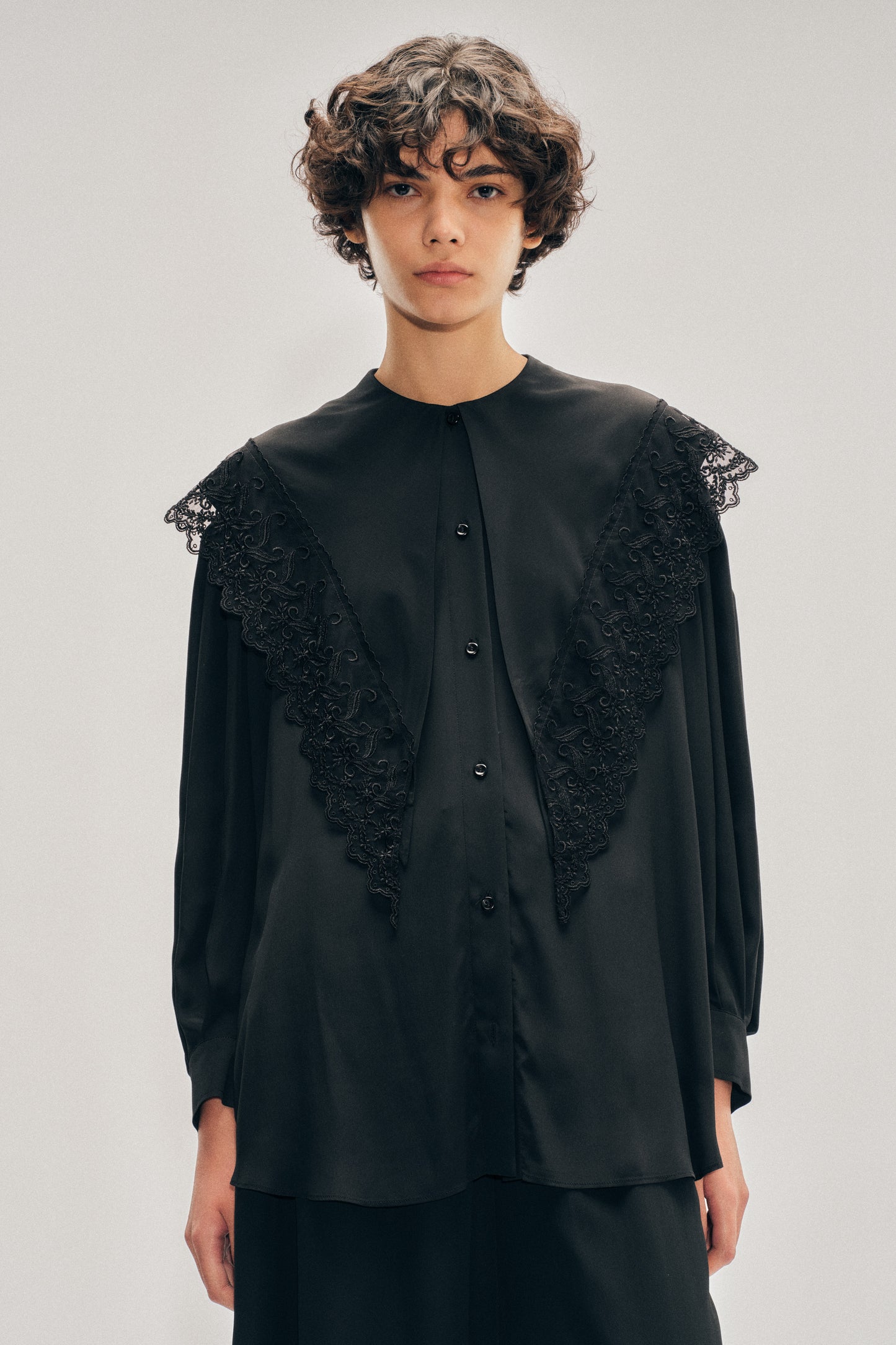 Pointed Collar Lace Trim Shirt
