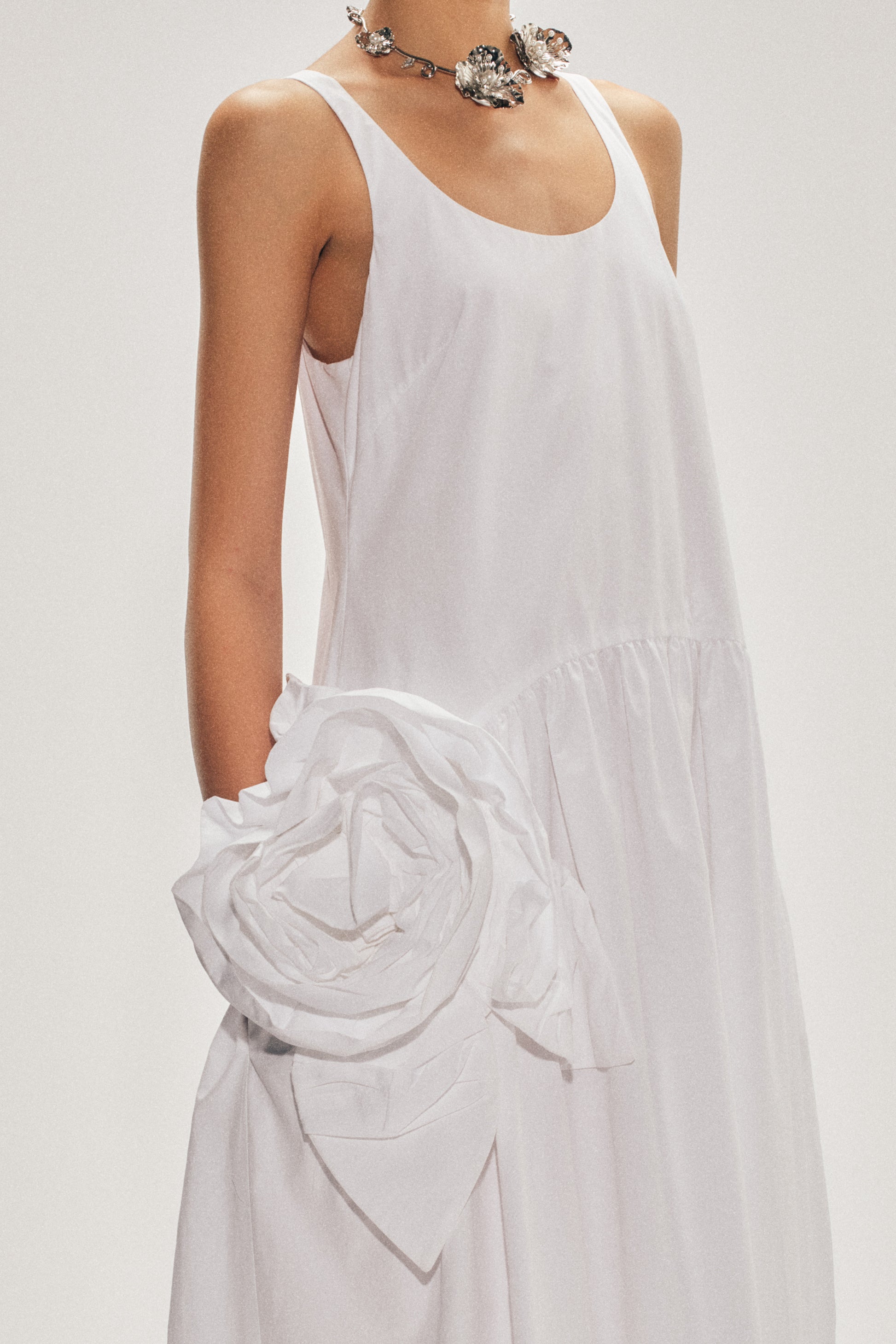 Pressed Rosette Tapered Back Flounce Dress – Simone Rocha Pressed Rosette Tapered Back Flounce Dress – Simone Rocha