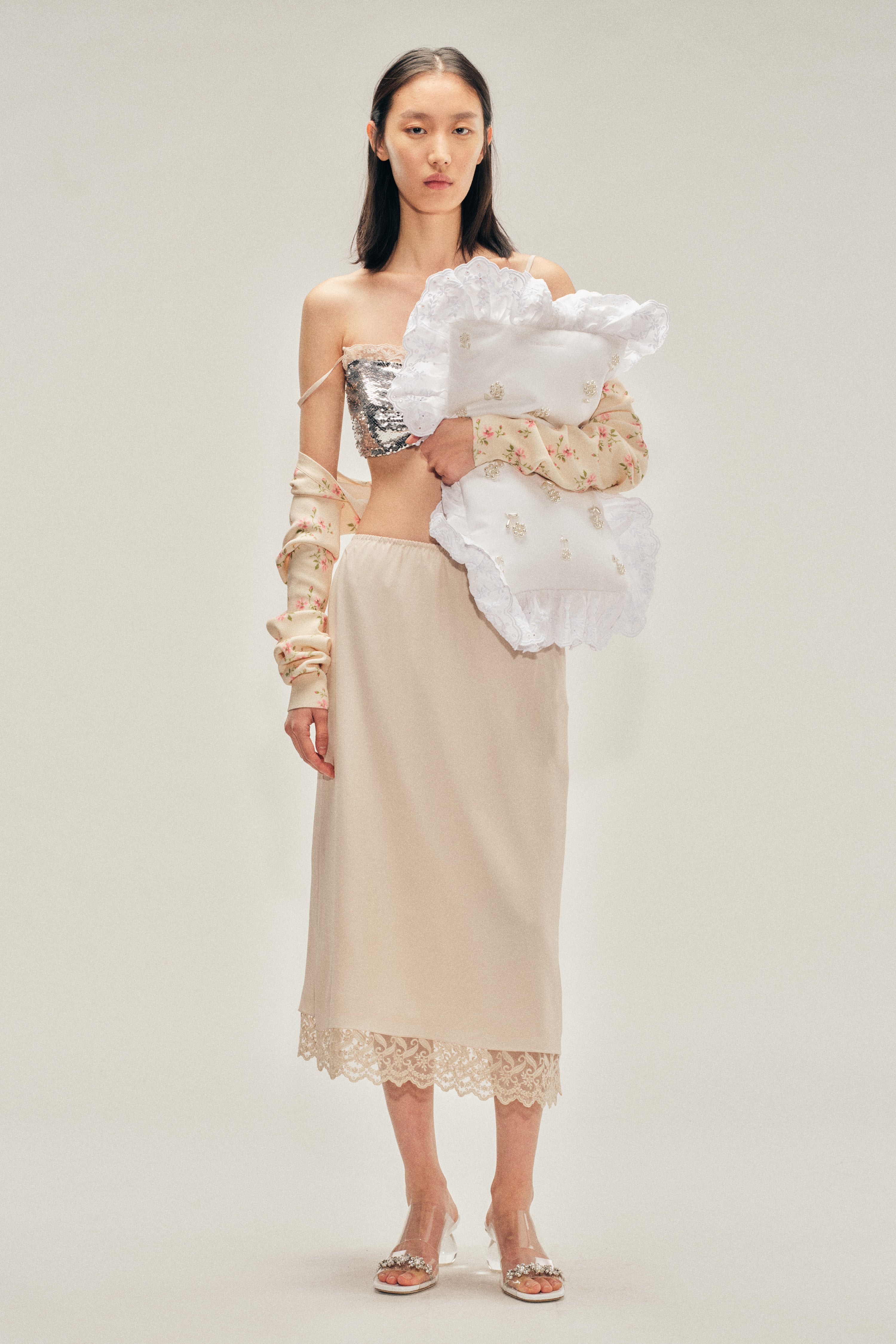 Simone Rocha 刺繍ワンピース UK 4 Spring/Summer 2026 Collection – Simone Rocha US