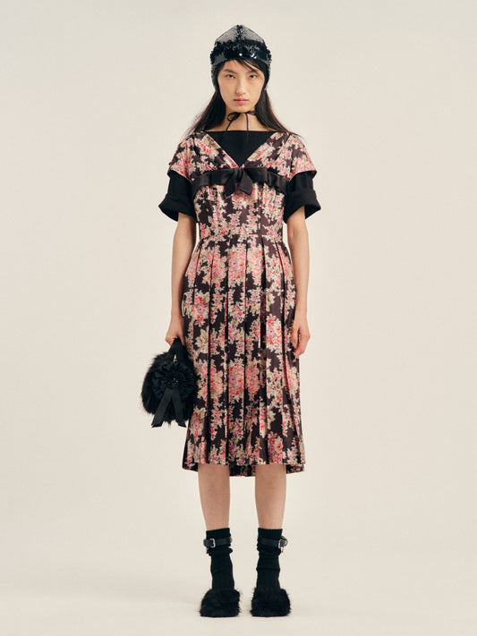 Pleated Patchwork Wire Sleeve Flare Dress
