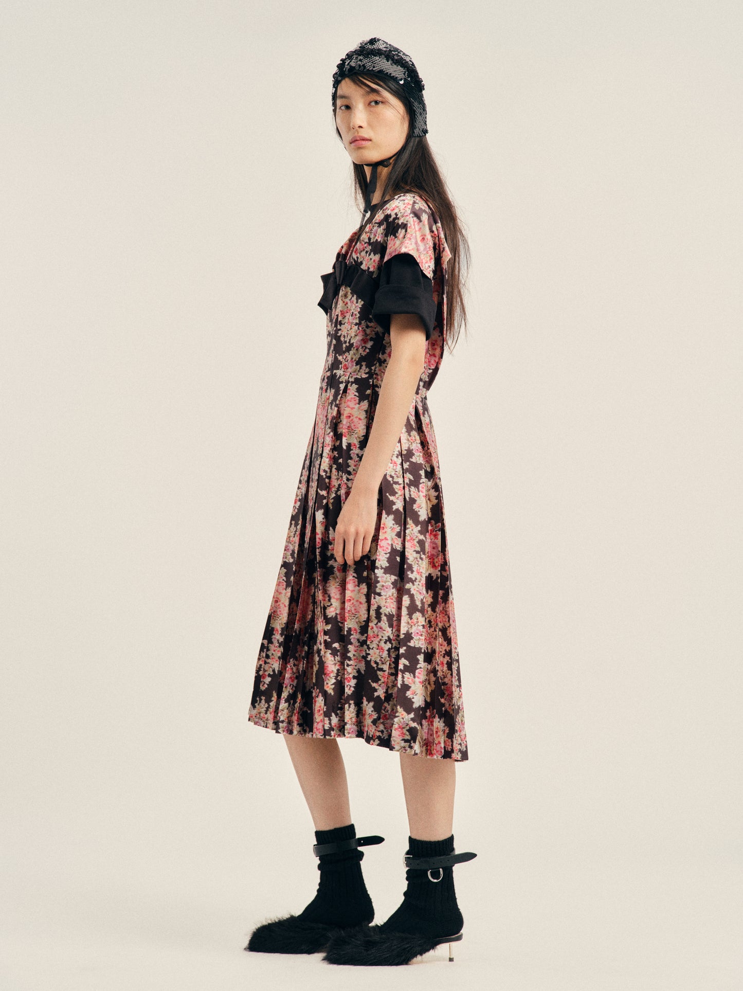 Pleated Patchwork Wire Sleeve Flare Dress
