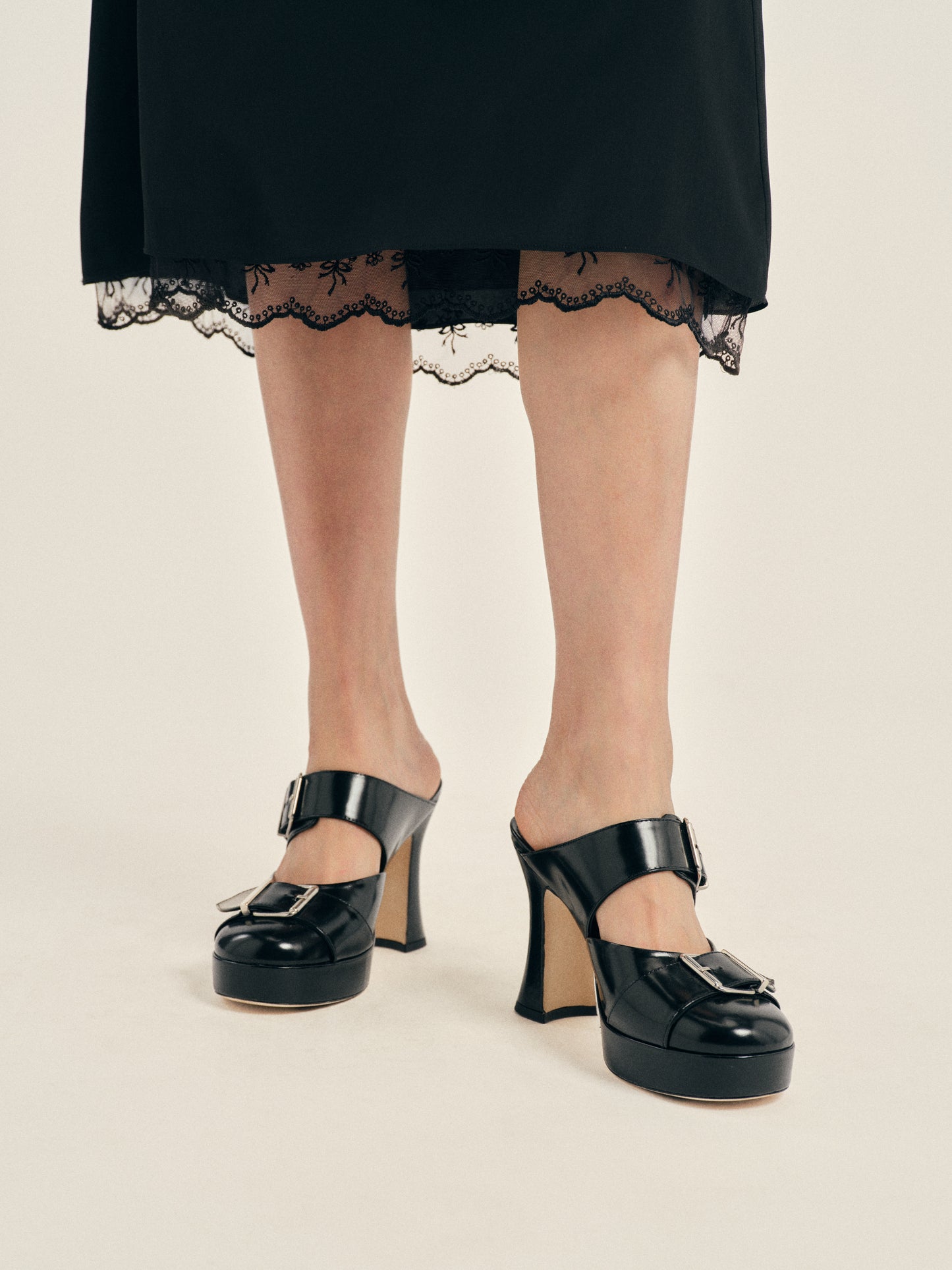 Buckle Sculpt Heel