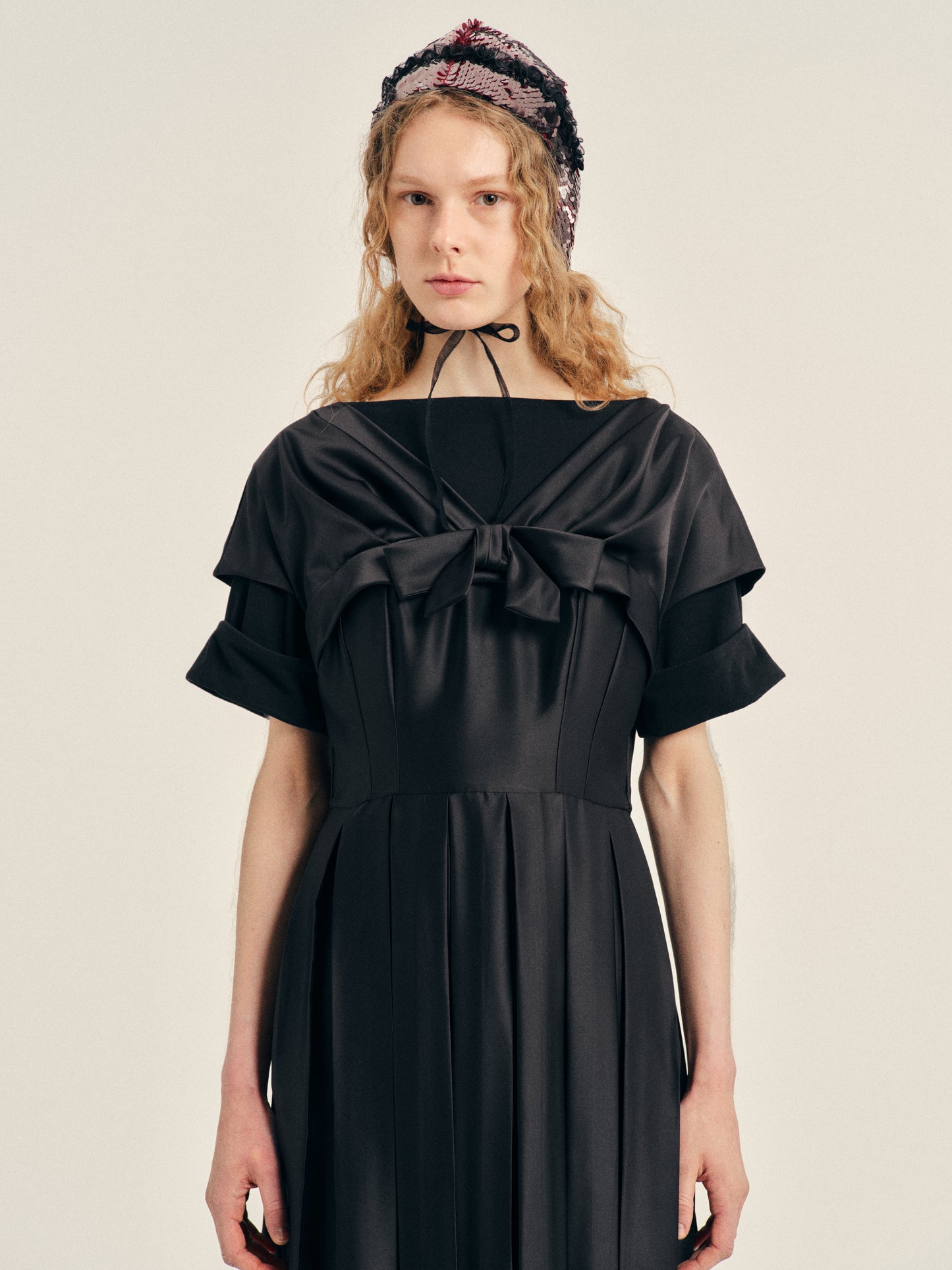 Pleated Patchwork Wire Sleeve Flare Dress