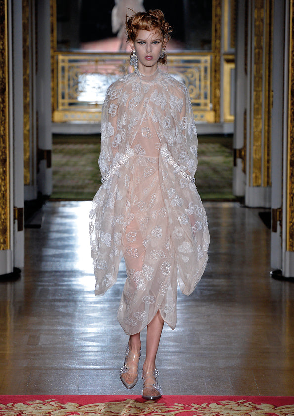 Autumn/Winter 2016 Collection – Simone Rocha