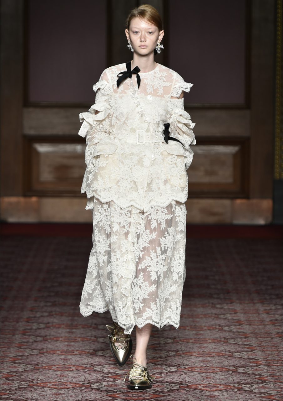 Autumn/Winter 2018 Collection Simone Rocha Autumn/Winter 2018 Collection Simone Rocha