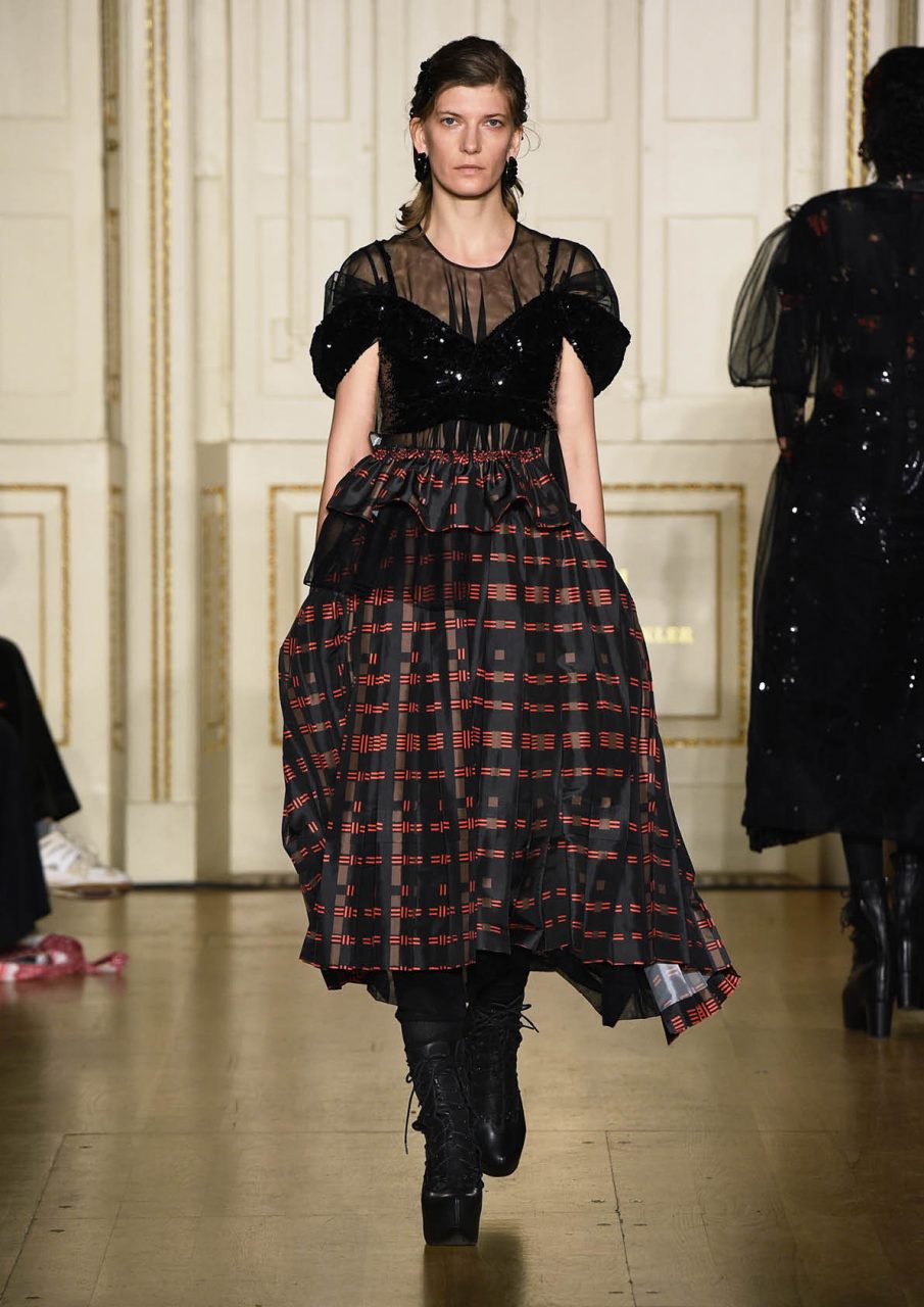 Simone Rocha スカート ウール 2019AW UK8 Simone Rocha（シモーネロシャ）の「Simone Rocha Tulle Midi