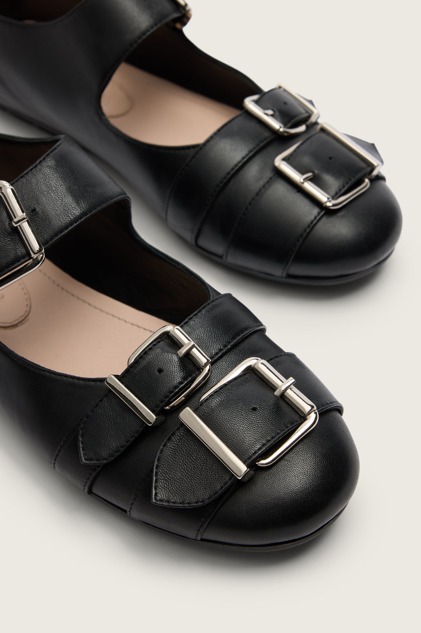 Buckle Ballerina Grip