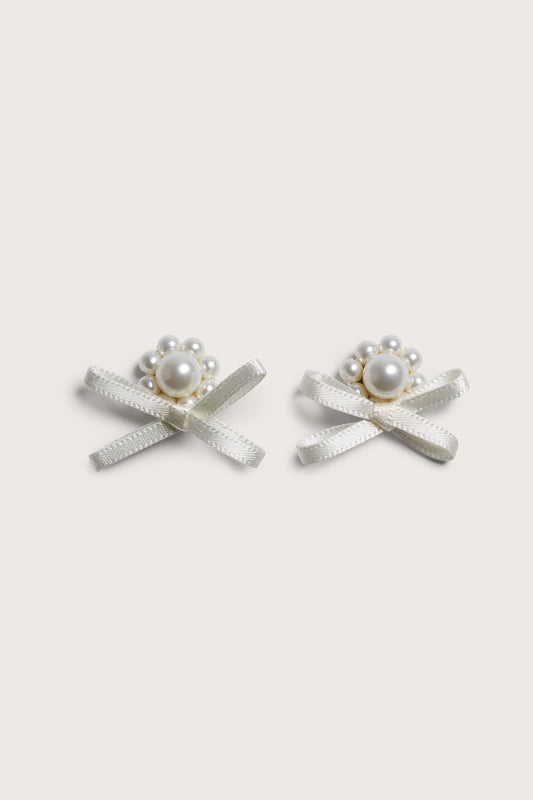 Petite Bow Daisy Stud Earrings