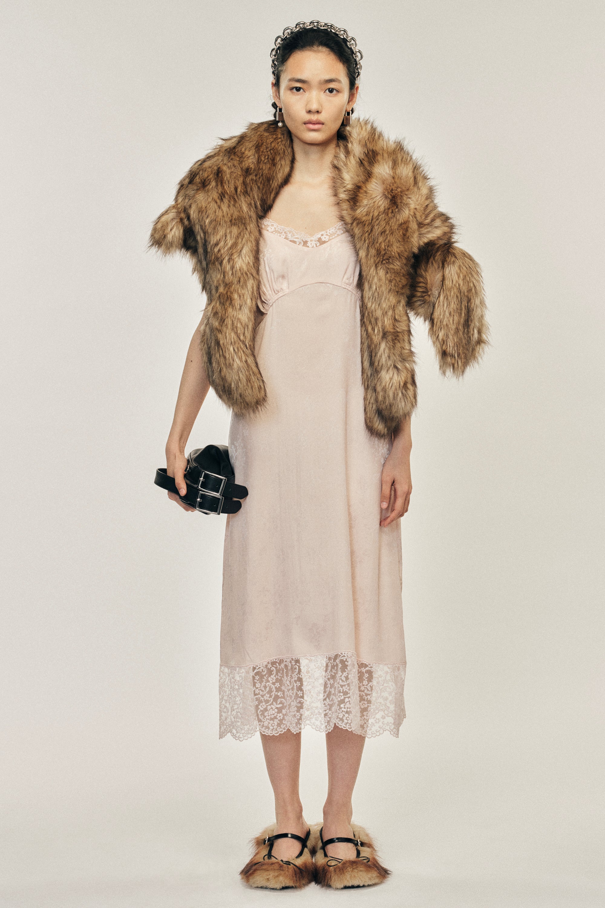 Simone Rocha 2023年春夏コレクション | ロンドン | 画像48枚