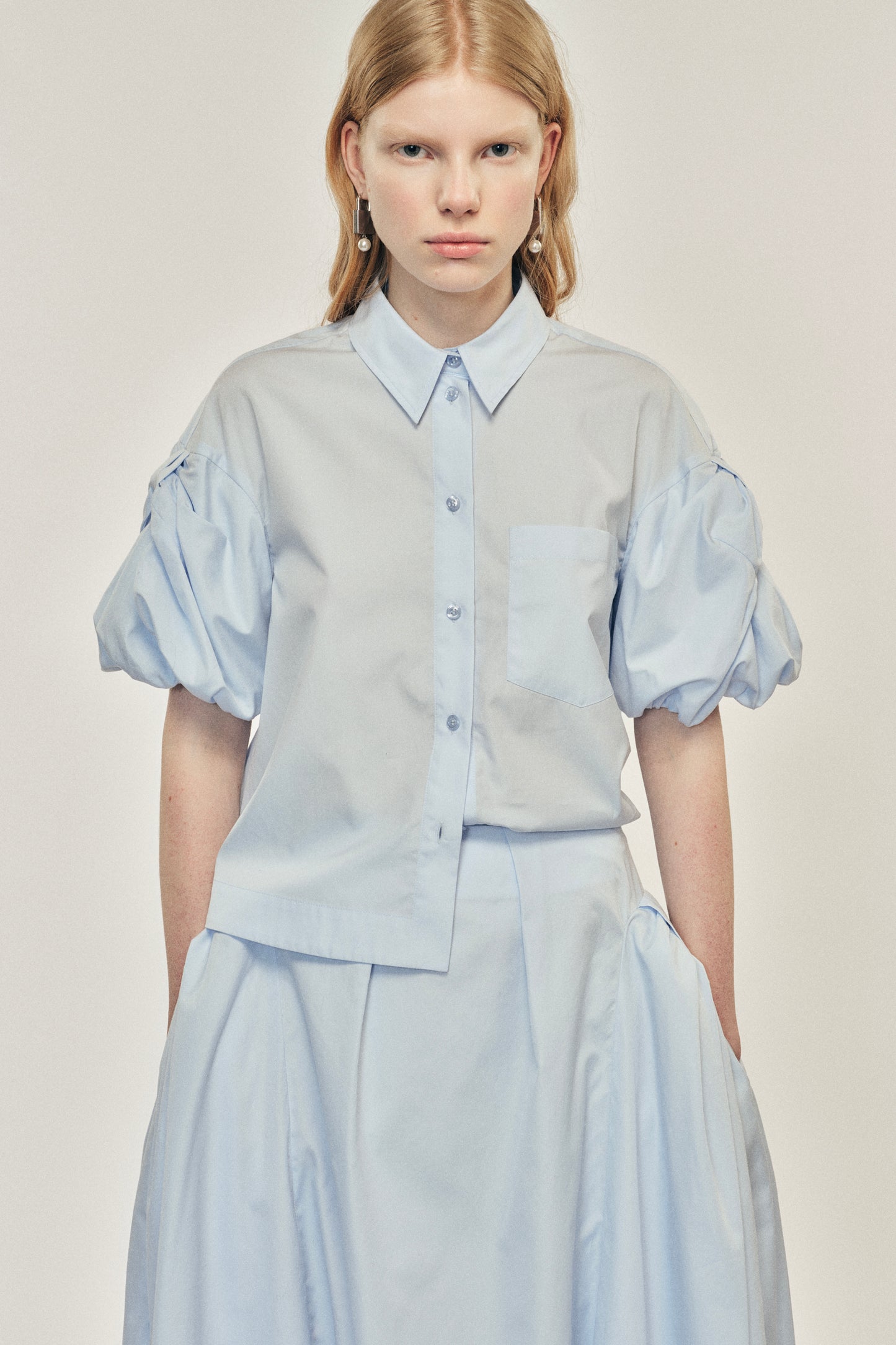 Cropped Bow Puff Sleeve Shirt