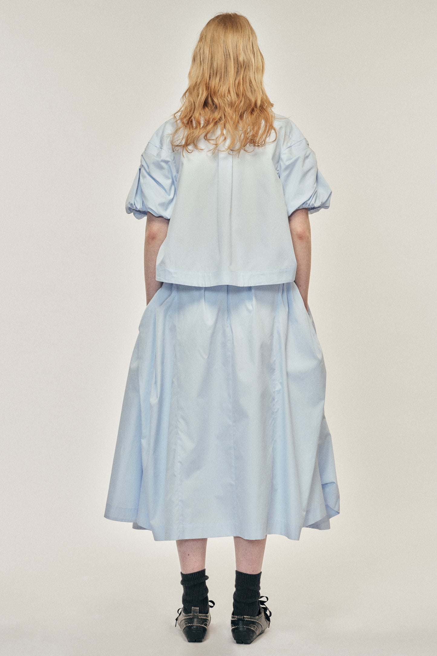 Cropped Bow Puff Sleeve Shirt