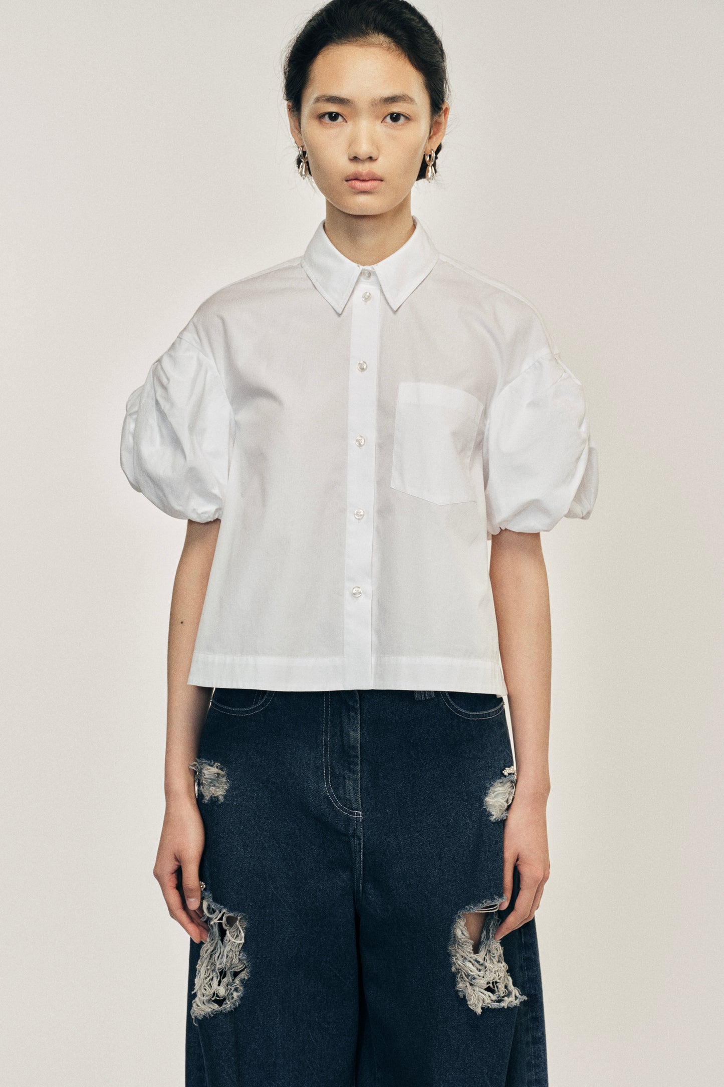 Cropped Bow Puff Sleeve Shirt